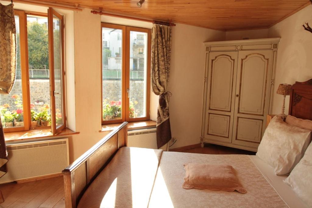 Bed and Breakfast Golden Lion Bouillon Zewnętrze zdjęcie